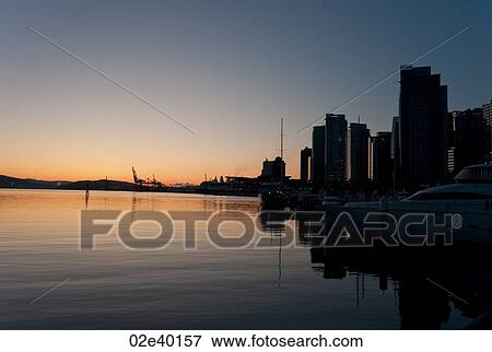 Twilight sky in Vancouver, British Columbia, Canada View Large Photo Image Stock Photo - Twilight sky in Vancouver, British Columbia, Canada. Fotosearch