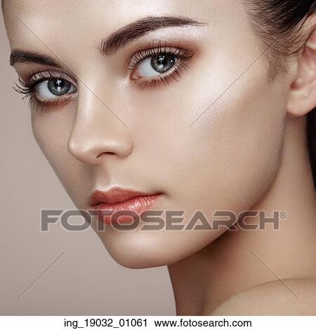 Beautiful woman face. Perfect makeup. Beauty fashion. Eyelashes. Cosmetic Eyeshadow. Highlighting View Large Photo Image Stock Image - Beautiful woman face. Perfect makeup. Beauty fashion. Eyelashes. Cosmetic Eyeshadow. Highlighting. Fotosearch