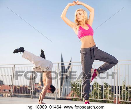 Picture - Fit couple during the morning training. Fotosearch