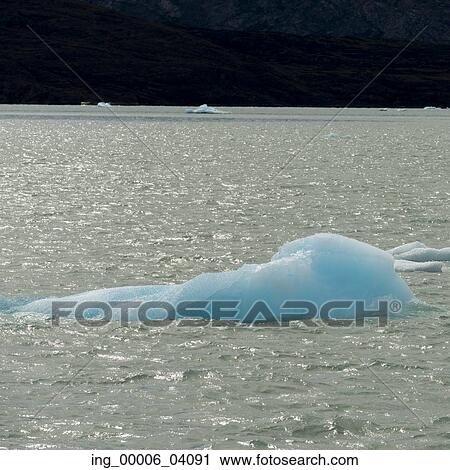 Stock Image - Icebergs in Lake Argentino, Los Glaciares National Park, Santa Cruz Province, Patagonia, Argentina. Fotosearch