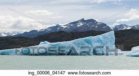 Stock Photo - Icebergs in lake, Lake Argentino, Los Glaciares National Park, Santa Cruz Province, Patagonia, Argentina. Fotosearch
