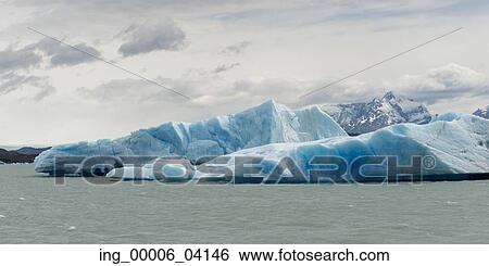 Stock Photograph - Icebergs in lake, Lake Argentino, Los Glaciares National Park, Santa Cruz Province, Patagonia, Argentina. Fotosearch