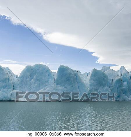 Stock Photograph - View of icebergs in lake, Grey Glacier, Grey Lake, Torres del Paine National Park, Patagonia, Chile. Fotosearch