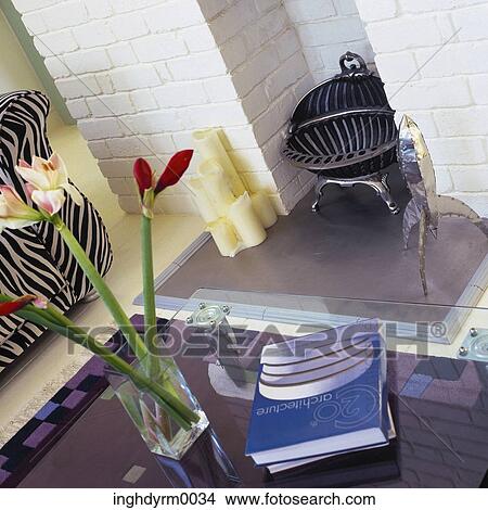 Close-up of a flower vase on a corner glass table View Large Photo Image Picture - Close-up of a flower vase on a corner glass table. Fotosearch