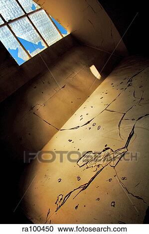 Empty room View Large Photo Image Stock Image - Empty room. Fotosearch