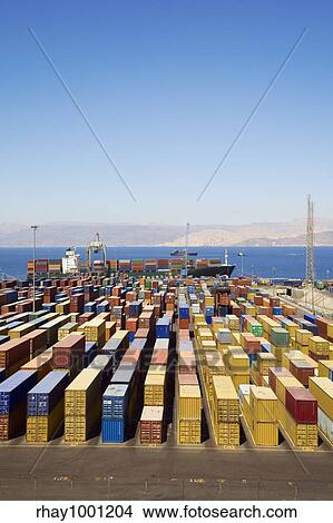 Picture - shipping. Fotosearch