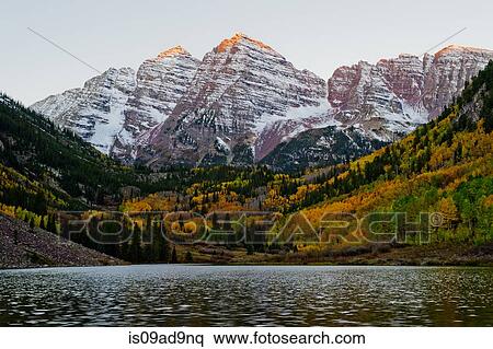 Maroon Bells, Maroon Lake, Aspen, Colorado, United States of America View Large Photo Image Stock Photography - Maroon Bells, Maroon Lake, Aspen, Colorado, United States of America. Fotosearch