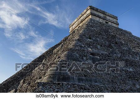 "Low angle detail of temple, Chicken Itza, Yucatan, Mexico" View Large Photo Image Stock Image - "Low angle detail of temple, Chicken Itza, Yucatan, Mexico". Fotosearch