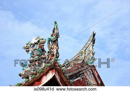 Decoration on roof of chinese clan house in george town, malaysia View Large Photo Image Stock Image - Decoration on roof of chinese clan house in george town, malaysia. Fotosearch