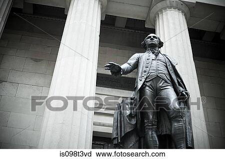 Stock Image - George washington statue. Fotosearch