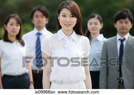 Picture - Businesspeople, portrait. Fotosearch