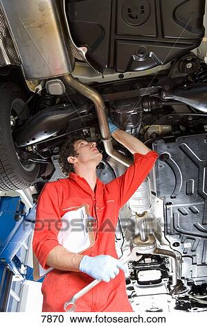gloves for car mechanic