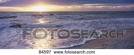 Stock Photo - Sunset Gulf of Mexico FL. Fotosearch