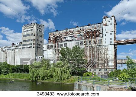 Canada, Province of Quebec. Montreal. The old port. The grain silo number 5 (1913) Today neglected. View Large Photo Image Stock Image - Canada, Province of Quebec. Montreal. The old port. The grain silo number 5 (1913) Today neglected.. Fotosearch