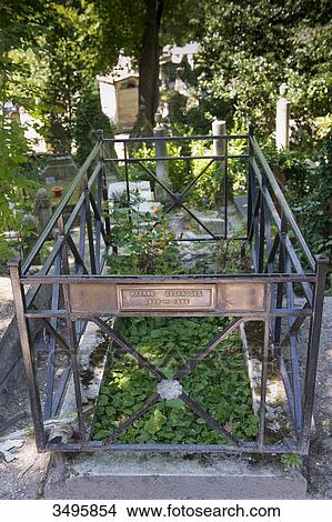 France, Paris 20th district. Pere Lachaise cemetery. Vegetable grave of Pierre Desproges (1939-1988) View Large Photo Image Picture - France, Paris 20th district. Pere Lachaise cemetery. Vegetable grave of Pierre Desproges (1939-1988). Fotosearch