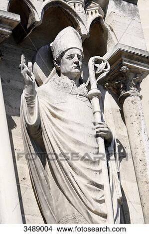 Picture - France, Paris. 4th arrondissement. Ile de la Cite. Sculpture on the facade (west) of Notre Dame Cathedral.. Fotosearch