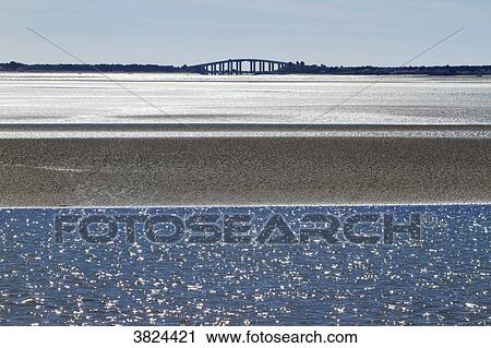 France, Vendee, bridge connecting the mainland to the island of Noirmoutier, at low tide. View Large Photo Image Stock Image - France, Vendee, bridge connecting the mainland to the island of Noirmoutier, at low tide.. Fotosearch