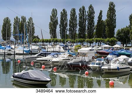 Picture - Germany, Baden-Wurttemberg, Unteruhldingen am Bodensee, Lake Constance. Fotosearch