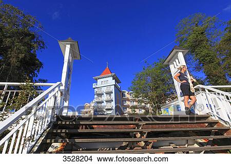 Picture - Germany, Mecklenburg-Vorpommern, Rugen island, Sellin. Fotosearch