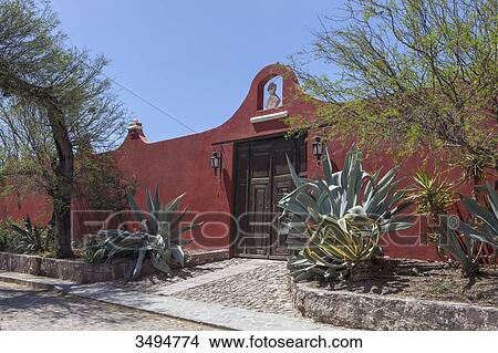 Picture - Mexico, State of Guanajuato, Atotonilco, Door of a property. Fotosearch