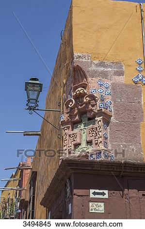 Stock Photography - Mexico, State of Guanajuato, San Miguel de Allende, Calle del Quadrante. Fotosearch