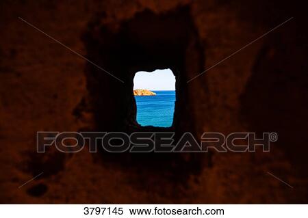Ocean View through a loophole in the wall of porta e pano of Muralha da praca region of Algarve, Portugal View Large Photo Image Stock Photography - Ocean View through a loophole in the wall of porta e pano of Muralha da praca region of Algarve, Portugal. Fotosearch