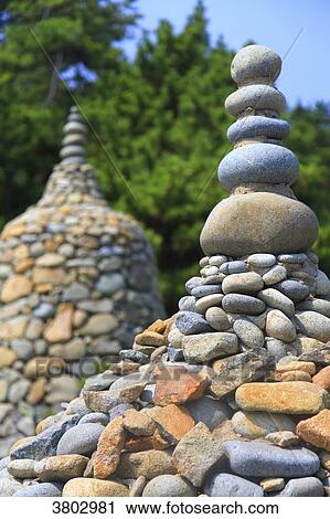 Stock Image - South Korea, Busan. Haedong Yonggungsa temple. Fotosearch