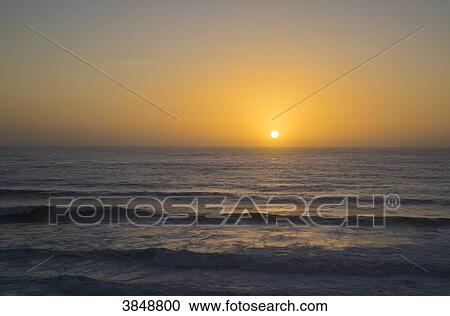 USA, California, Sonoma County, Bodega Bay, sunset on the ocean View Large Photo Image Stock Image - USA, California, Sonoma County, Bodega Bay, sunset on the ocean. Fotosearch