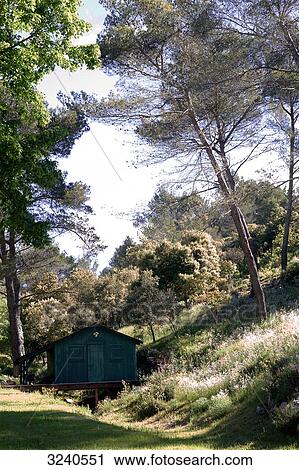 France, South-Eastern France, Fontvieille, hut in a valley View Large Photo Image Stock Image - France, South-Eastern France, Fontvieille, hut in a valley. Fotosearch
