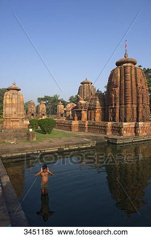 Stock Photography - India, Orissa, Bhubaneswar, Mukteswara temple, ritual bath. Fotosearch