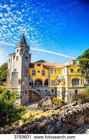 Stock Image - Musee Condes de Castro Guimares, Cascais, region de Lisbonne, Portugal. Fotosearch