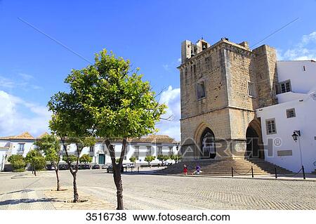 Portugal, Algarve. Faro. Igreja da Se cathedral. Miradouro de Santo Antonio. Squre and episcopal palace. View Large Photo Image Stock Photo - Portugal, Algarve. Faro. Igreja da Se cathedral. Miradouro de Santo Antonio. Squre and episcopal palace.. Fotosearch