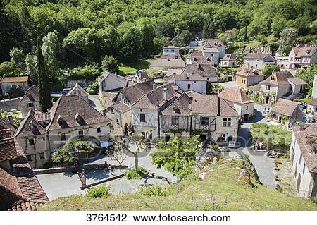 Stock Image - Saint Cirq Lapopie, Lot department, Languedoc-Roussillon, Midi-Pyrenees, France. Fotosearch