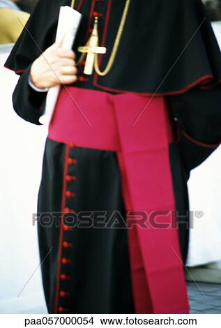 Picture - Cardinal (clergy), mid section. Fotosearch