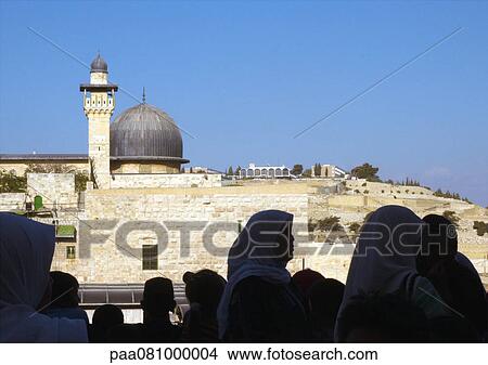 Picture - Israel, Jerusalem, crowd and cityscape. Fotosearch