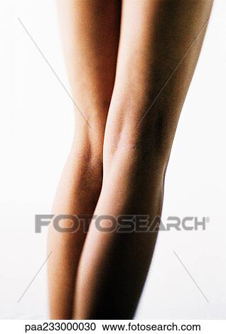 naakte vrouw close-up interne aambeien anale seks