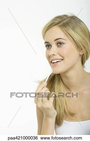 A teen girl in lip gloss 5