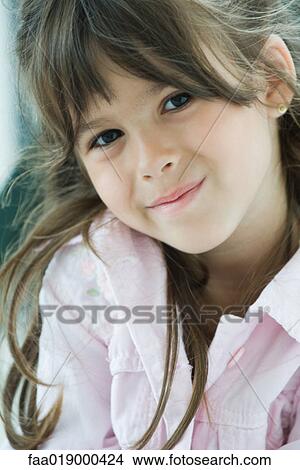 Picture - Little girl, portrait. Fotosearch
