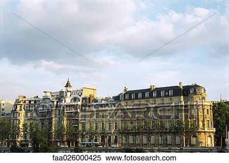 Building exterior, Paris, France View Large Photo Image Stock Photography - Building exterior, Paris, France. Fotosearch