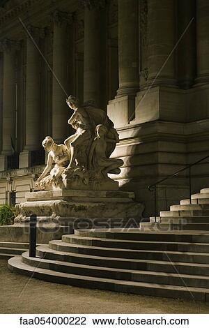 France, Paris, The Louvre at night View Large Photo Image Stock Image - France, Paris, The Louvre at night. Fotosearch