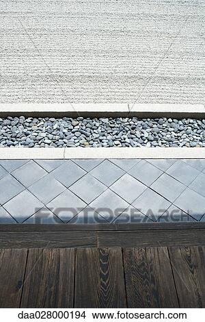 Picture - Gravel and tile striations, close-up. Fotosearch