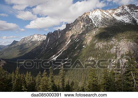Snow dusted mountains, North Cascades National Park, Washington, USA View Large Photo Image Stock Image - Snow dusted mountains, North Cascades National Park, Washington, USA. Fotosearch