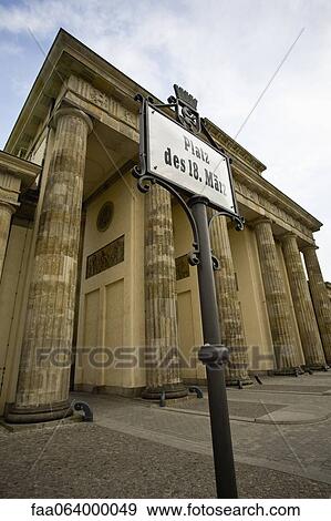 Germany, Berlin, Brandenburg Gate and 18th of March Square (Platz des 18. MŠrz) View Large Photo Image Stock Photo - Germany, Berlin, Brandenburg Gate and 18th of March Square (Platz des 18. MŠrz). Fotosearch