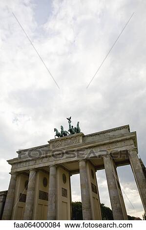 Germany, Berlin, Brandenburg Gate View Large Photo Image Picture - Germany, Berlin, Brandenburg Gate. Fotosearch
