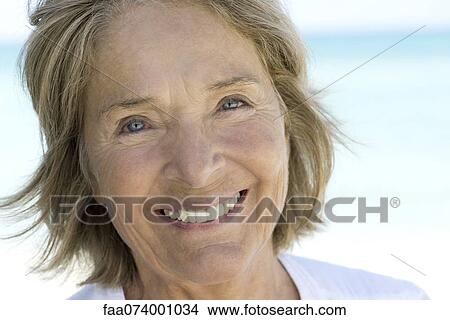 Picture - Senior woman smiling, portrait. Fotosearch