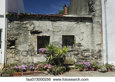 Rustic home, Belle-Ile-en-Mer, Morbihan, Brittany, France View Large Photo Image Stock Photograph - Rustic home, Belle-Ile-en-Mer, Morbihan, Brittany, France. Fotosearch