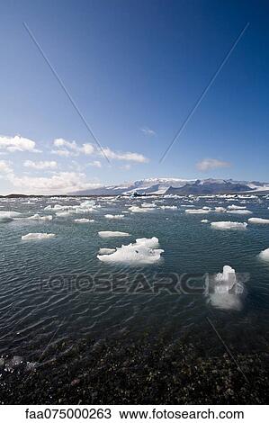 Stock Image - Jokulsarlon glacial lagoon, Iceland. Fotosearch