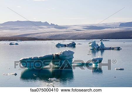 Stock Image - Jokulsarlon glacial lagoon, Iceland. Fotosearch