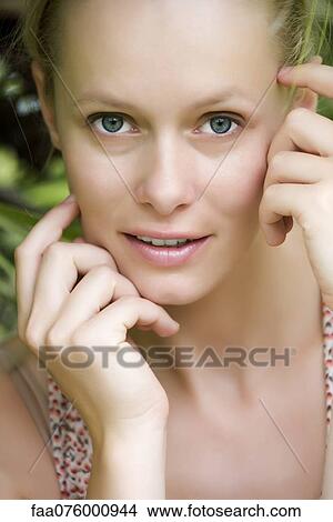 Picture - Young woman, portrait. Fotosearch