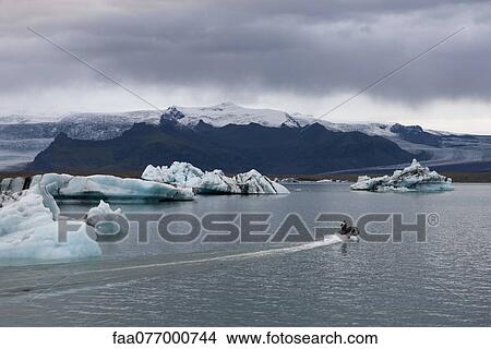 Picture - Jokulsarlon glacial lagoon, Iceland. Fotosearch